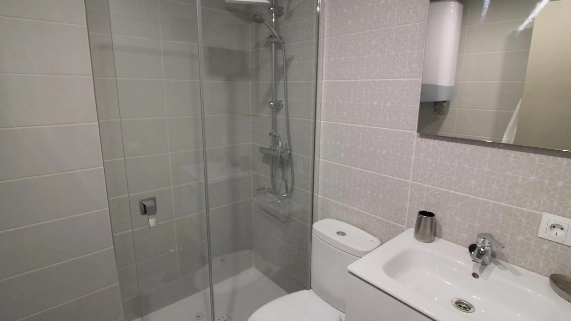 Estudio Cabina A 20M De La Playa Con Vistas Al Mar - Hisp-288-56 Empuriabrava 0*,  Spain