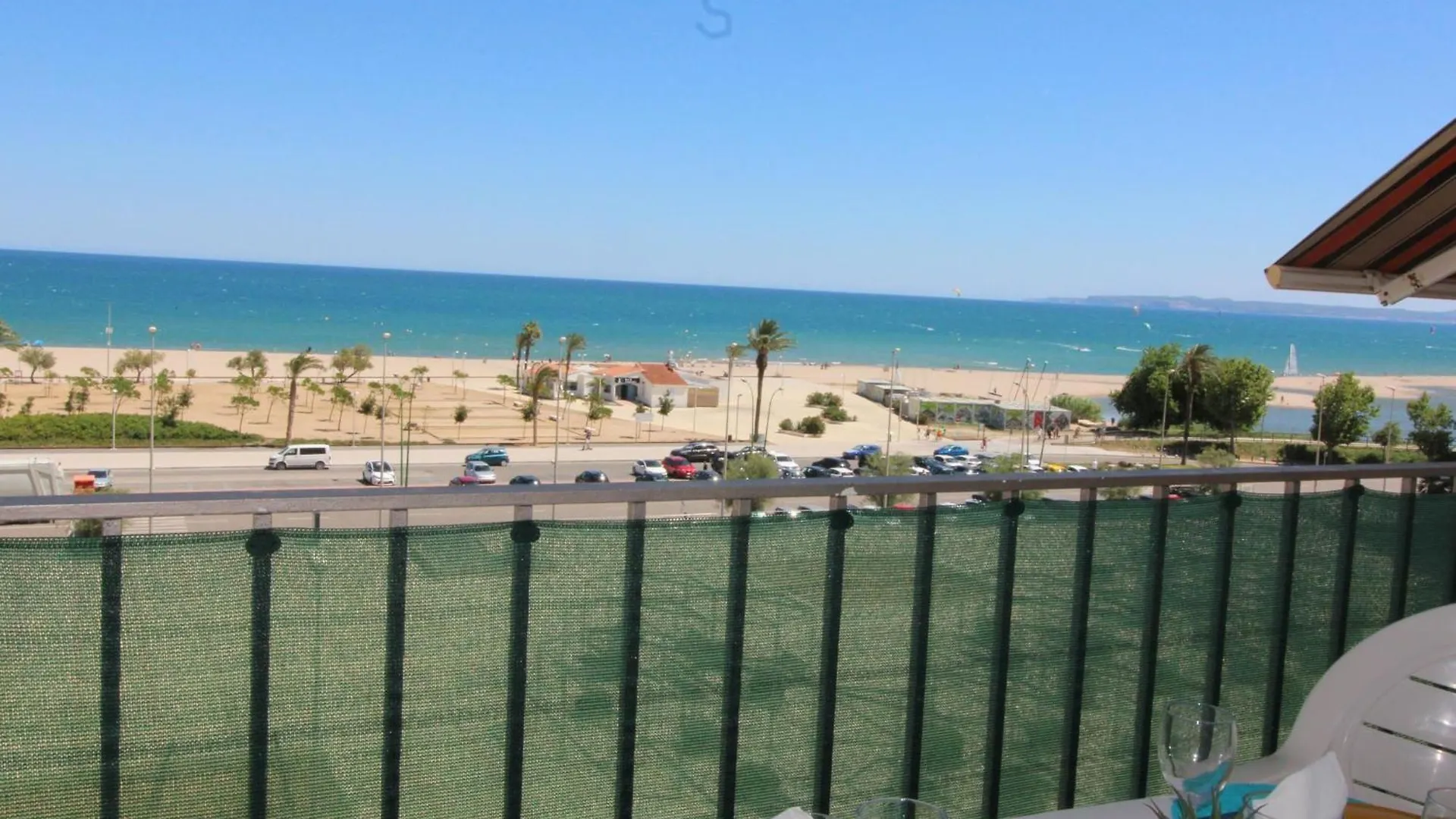 Estudio Cabina A 20M De La Playa Con Vistas Al Mar - Hisp-288-56 Empuriabrava Spain